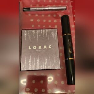 NIB eye set!!